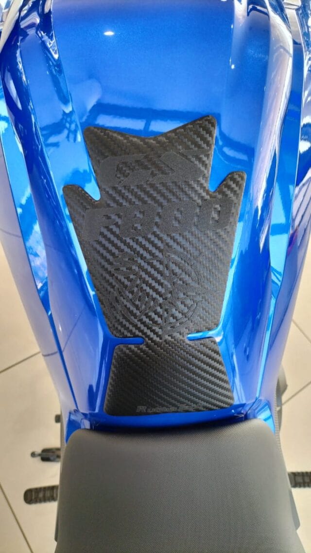 Rubbatech AT CARBON F800GS 2024- Rubbatech Tankpad voor de BMW F800Gs 2024- Tankpads